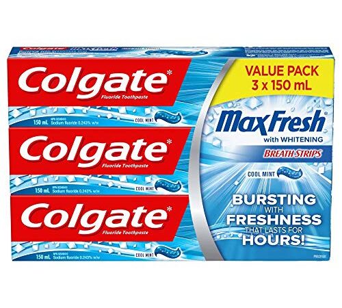 Colgate MaxFresh Whitening Fluoride Gel Toothpaste, Cool Mint, 150 Milliliters, 3 Count